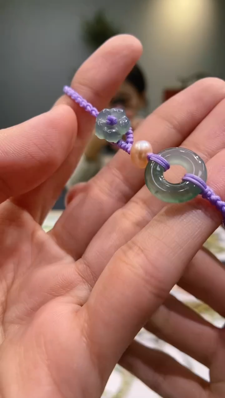 【闪购商品】翡翠吊坠(不含链)未镶嵌甜甜圈手串