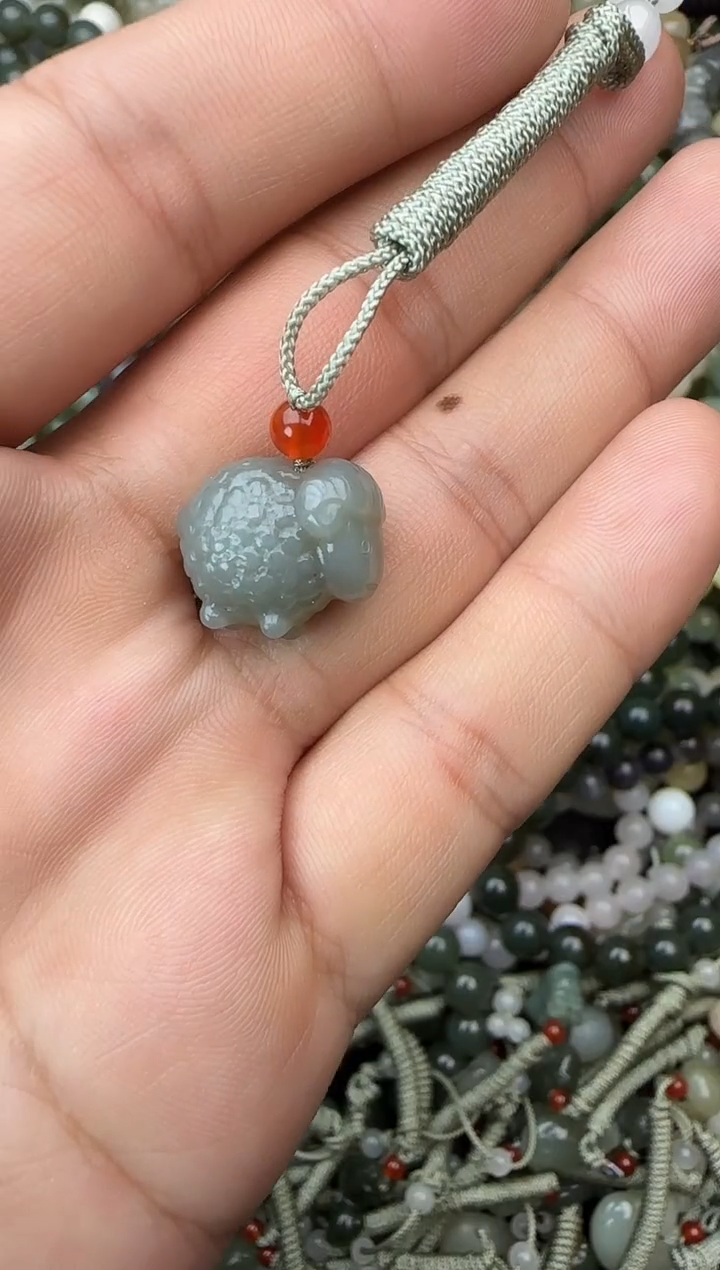 颈饰未镶嵌和田玉拍一发一