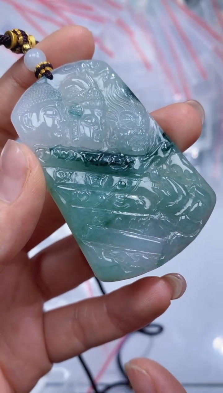 颈饰未镶嵌翡翠吊坠