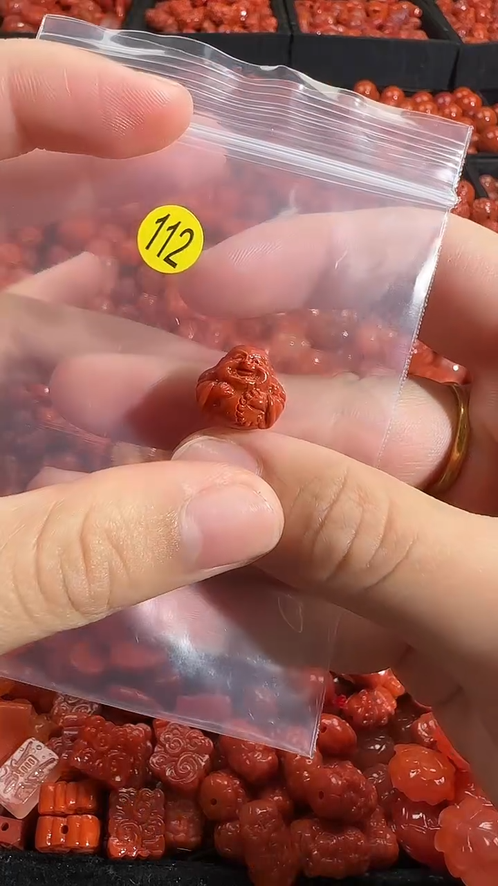 颈饰未镶嵌南红玛瑙1