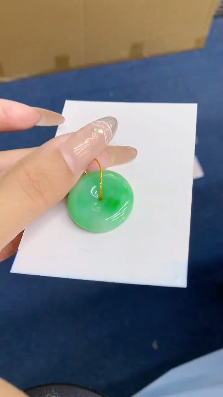 颈饰未镶嵌翡翠1