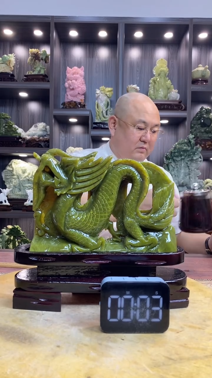玉人* 玉岫岩料手工雕刻摆件居家装饰送礼一物一图
