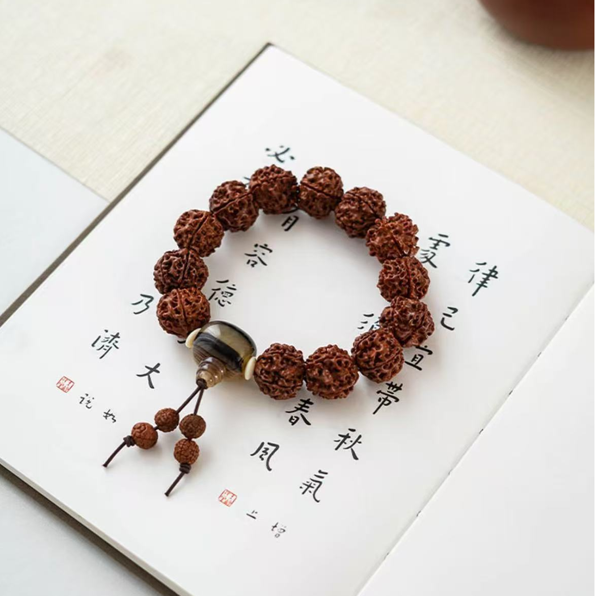 AD182-精品手串(无礼盒)