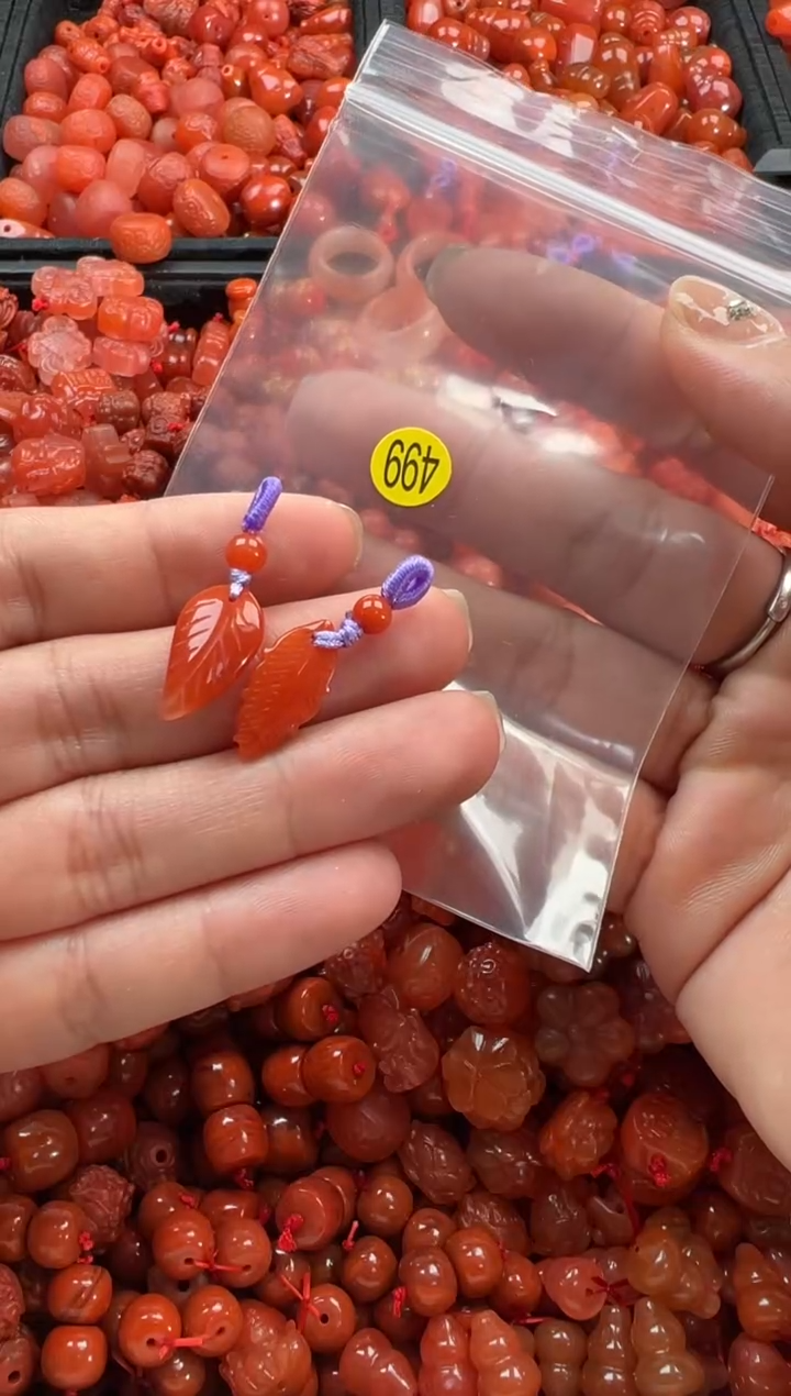 【闪购商品】南红玛瑙颈饰未镶嵌1