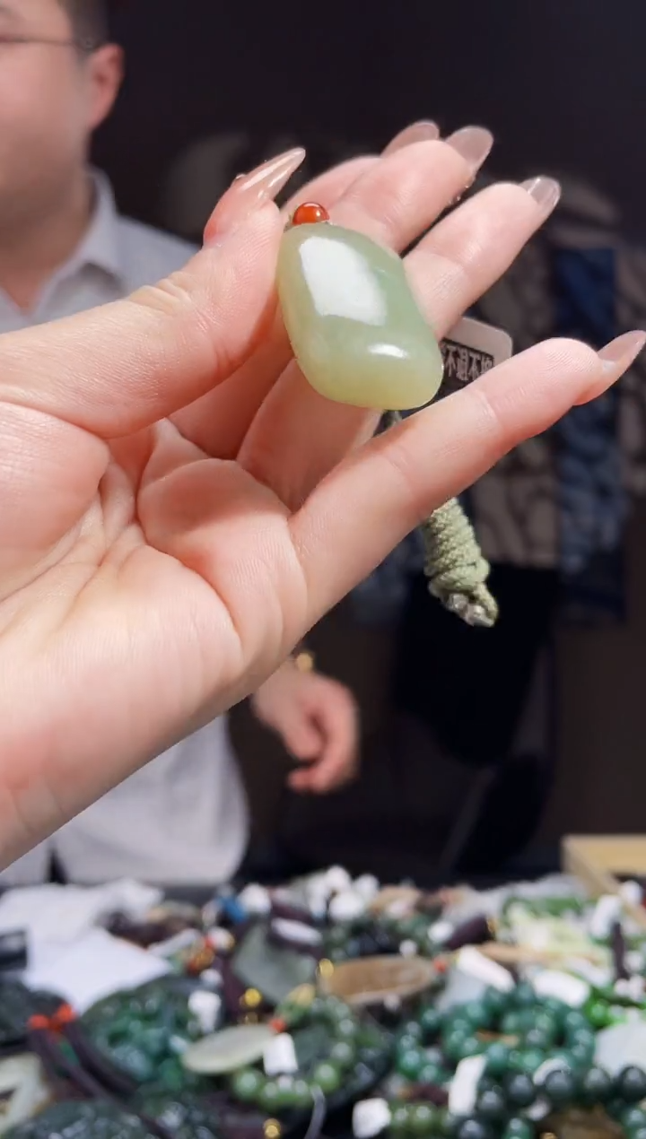 【闪购商品】和田玉颈饰未镶嵌拍一发一