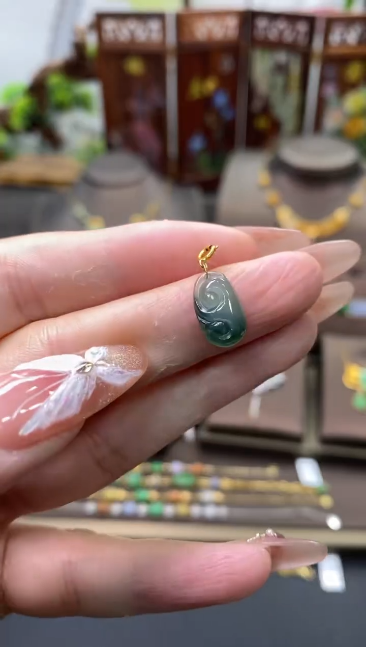 【闪购商品】翡翠颈饰18K金镶嵌净货11144