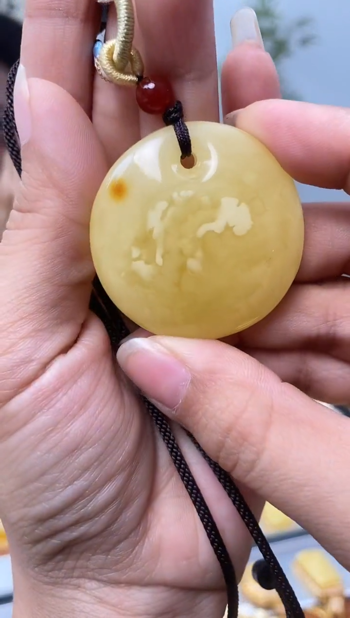 【闪购商品】琥珀裸石未镶嵌天然琥珀蜜蜡公主扣