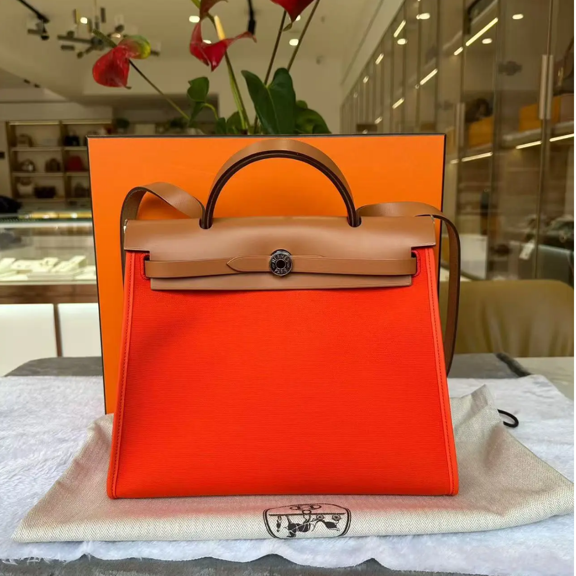 99新 Hermes/爱马仕 herbag31单肩包/橘色X刻/251209WQQTD01