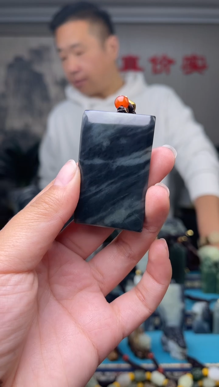 未镶嵌和田玉挂件1