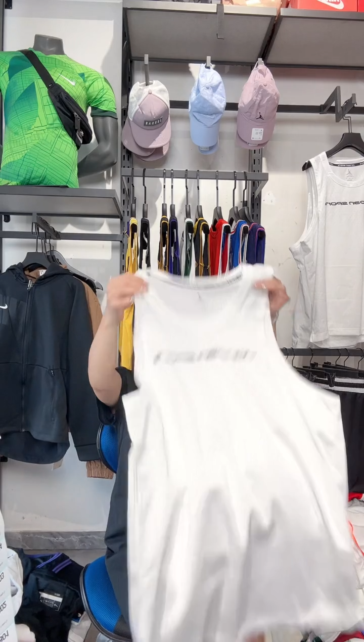 1799编码 耐克卫衣服饰过款为准 尺码