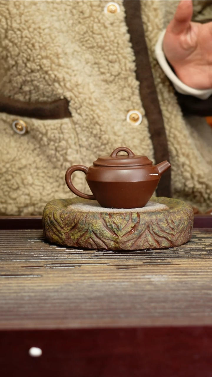 宜兴原矿紫砂壶茶壶宜兴原矿紫砂壶茶壶100C