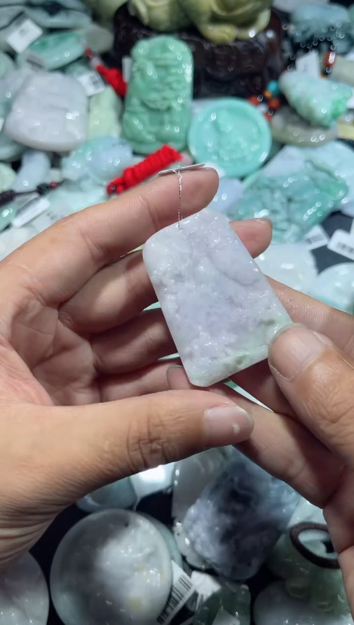 【闪购商品】翡翠颈饰未镶嵌00012572