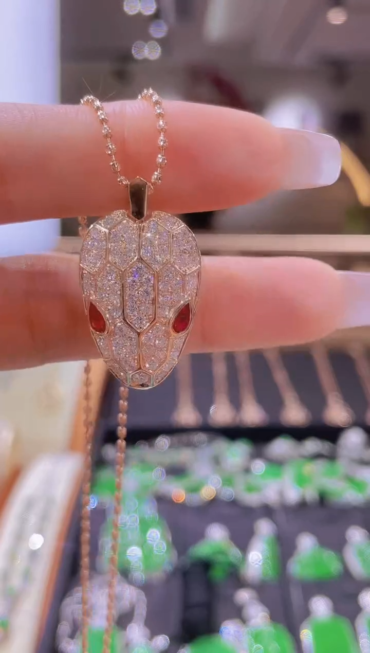 【闪购商品】实验室培育钻石吊坠18K金镶嵌吊坠不含链