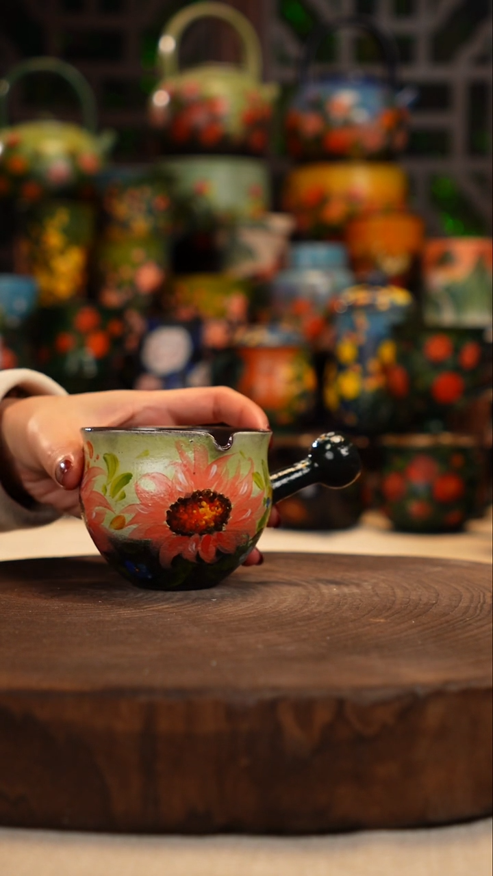 油画    釉下彩   杯子