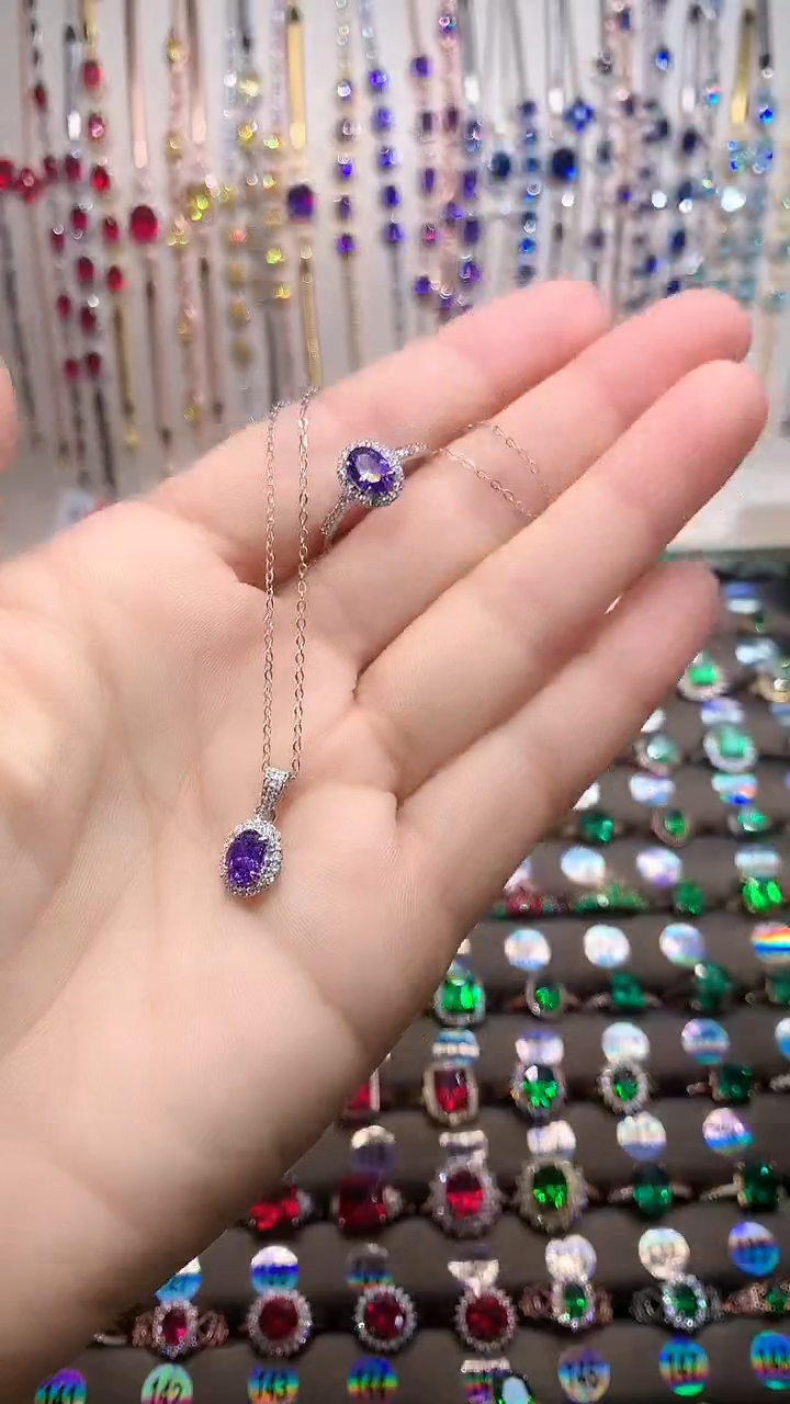 【闪购商品】水晶戒指。吊坠一套银S925镶嵌银色5.7