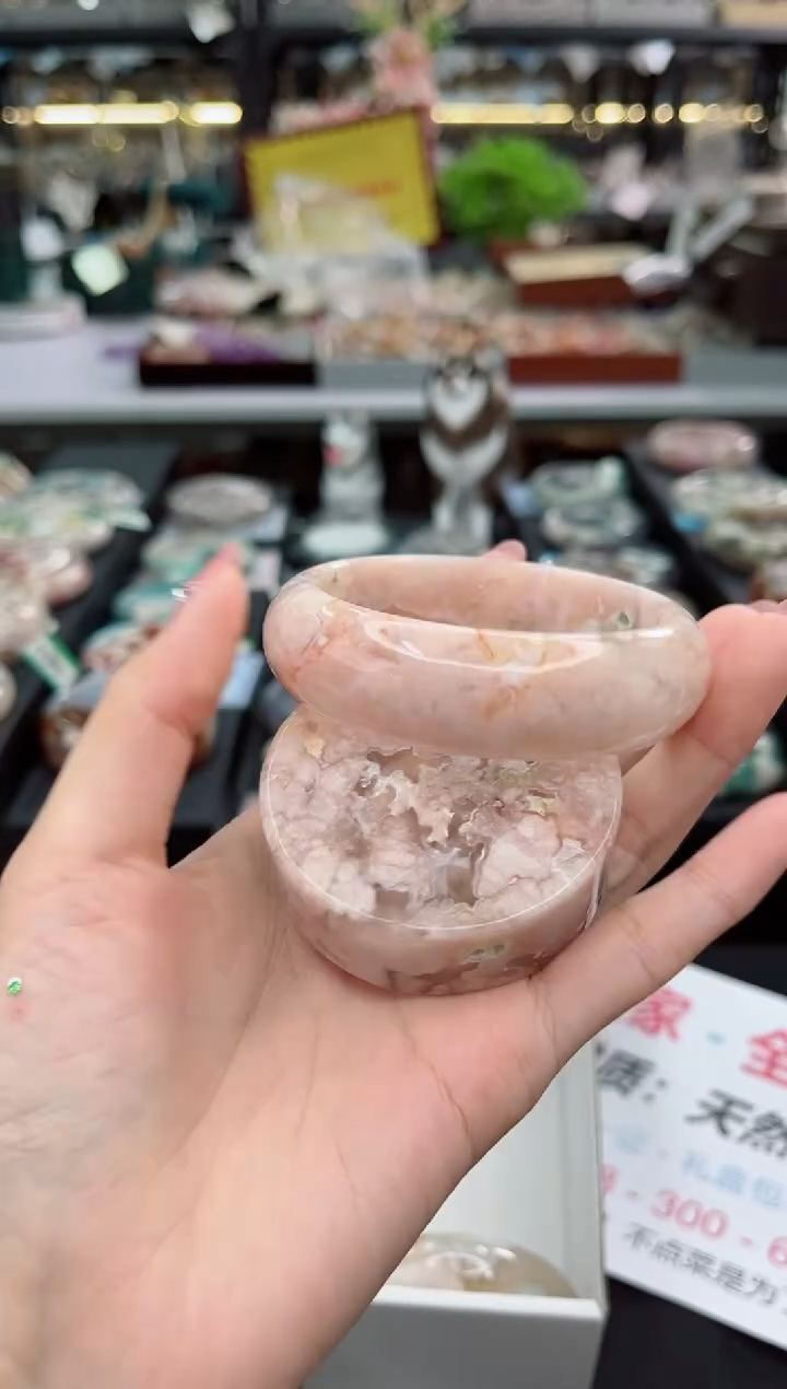 【闪购商品】石英质玉手镯未镶嵌59圈口（赠品镯心）1355002