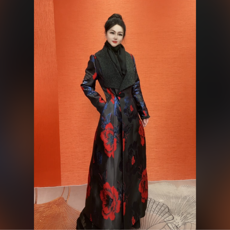 双色提花富贵牡丹长款大翻领女装风衣