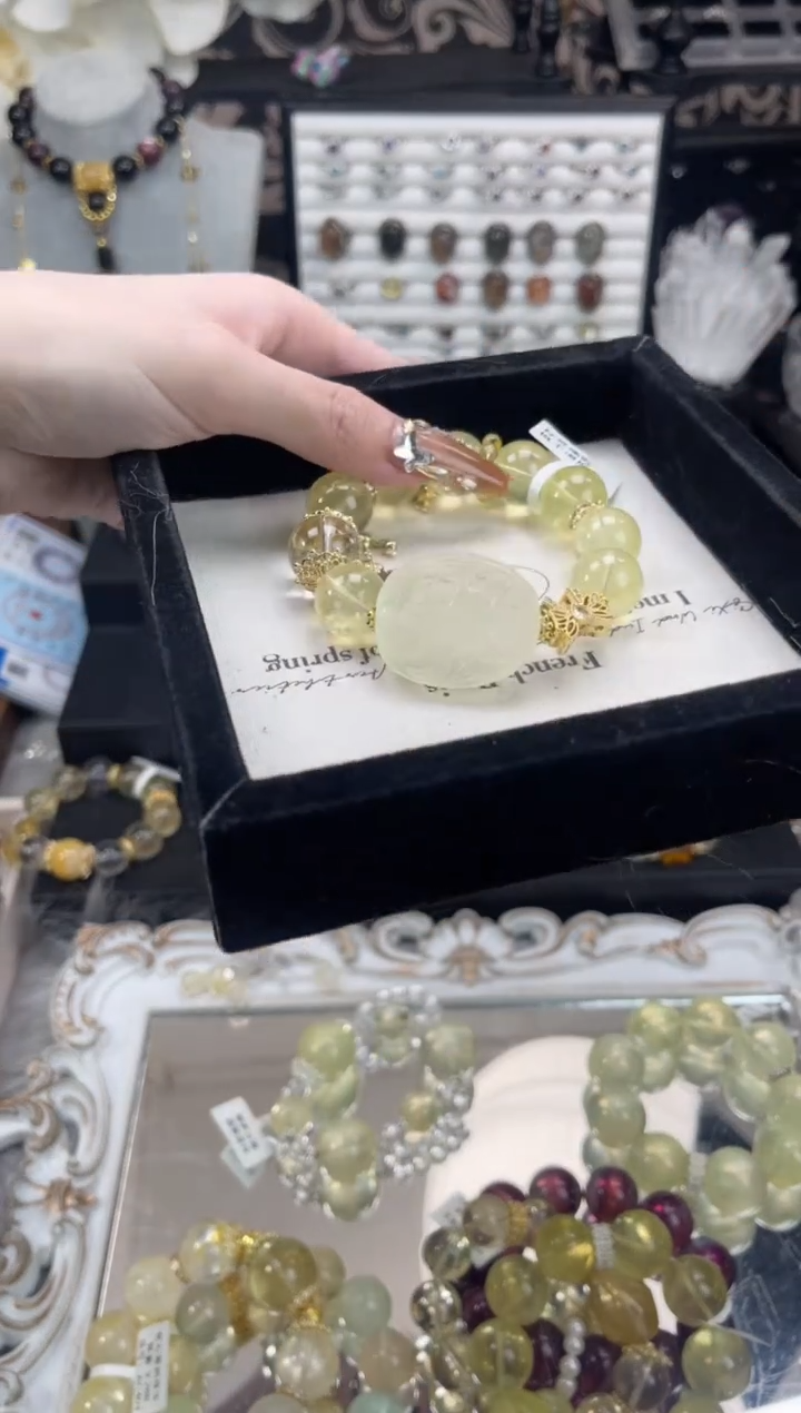 【闪购商品】水晶手链未镶嵌天然水晶 多样性发货