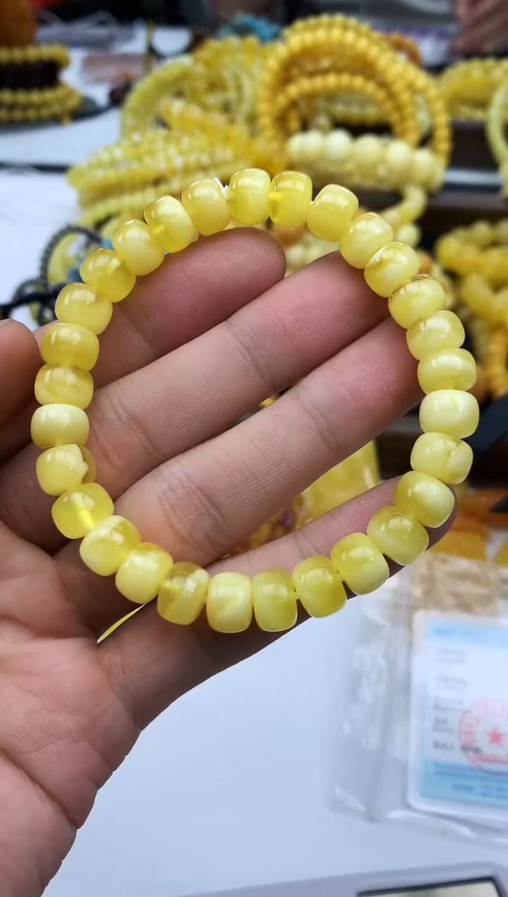 裸石蜜蜡未镶嵌手串