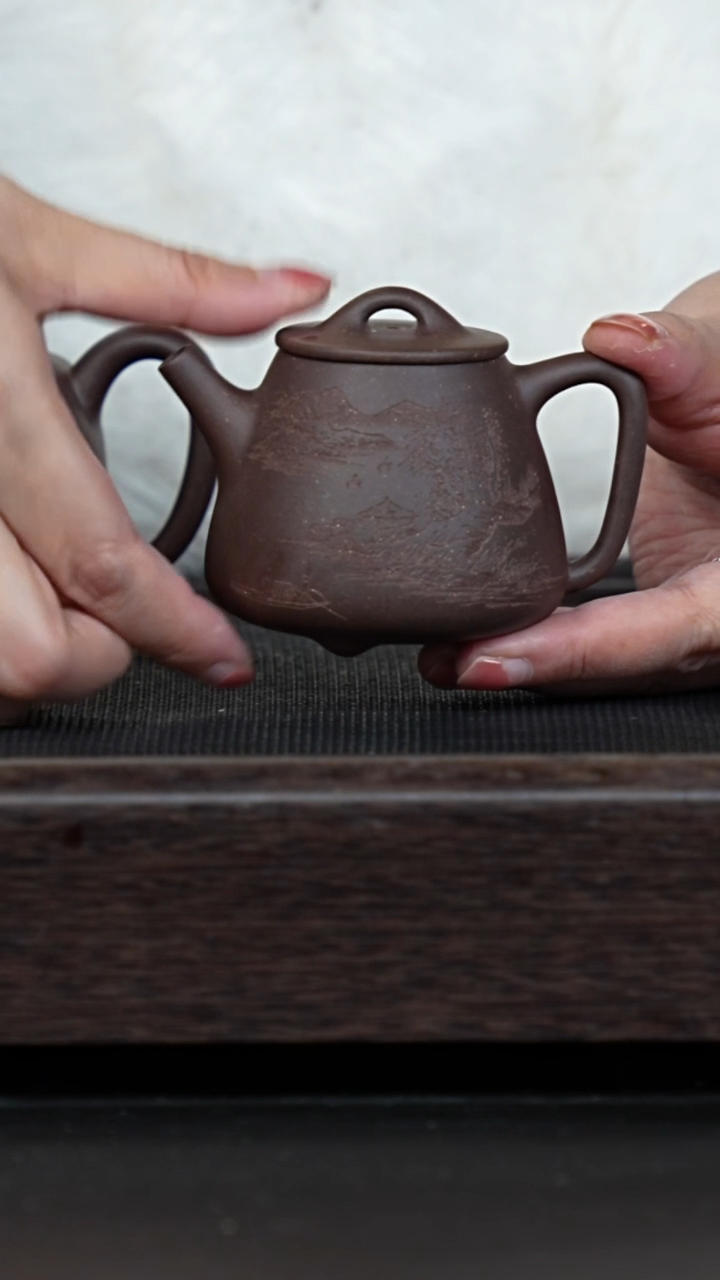 【闪购商品】紫砂茶壶乌泥刻绘高石瓢