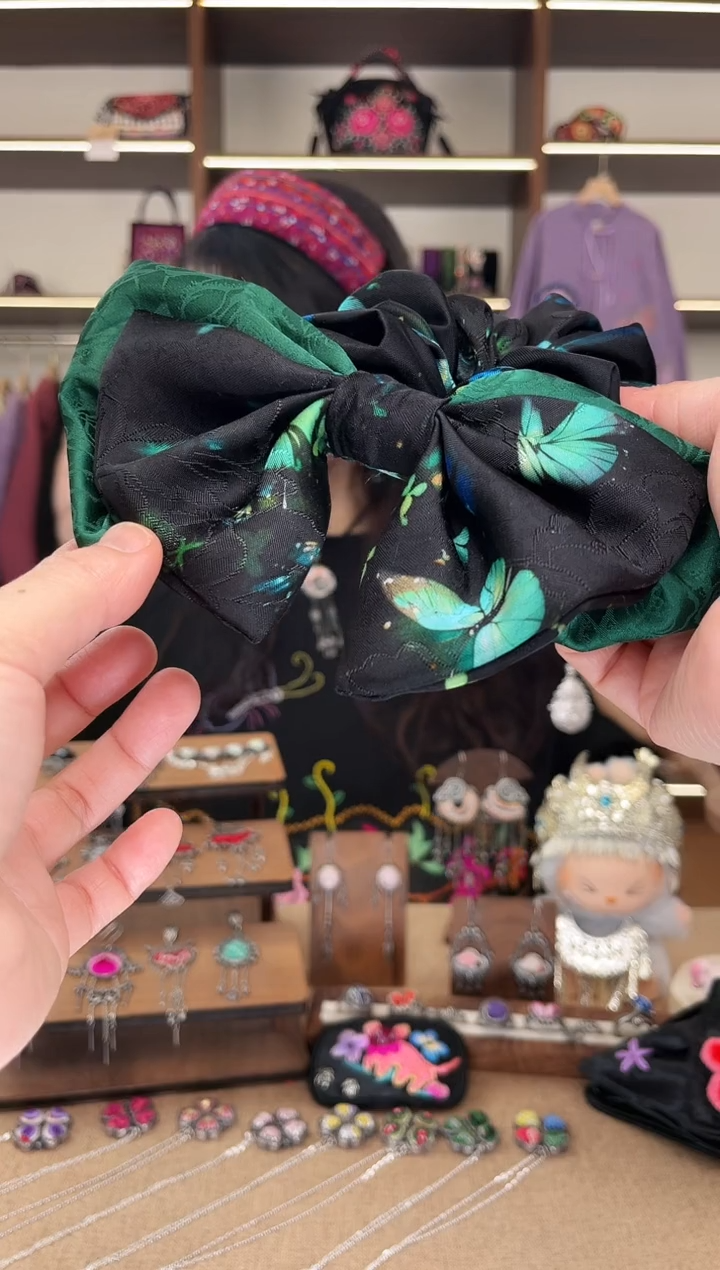 织绣?*?A09黔东南苗族刺绣