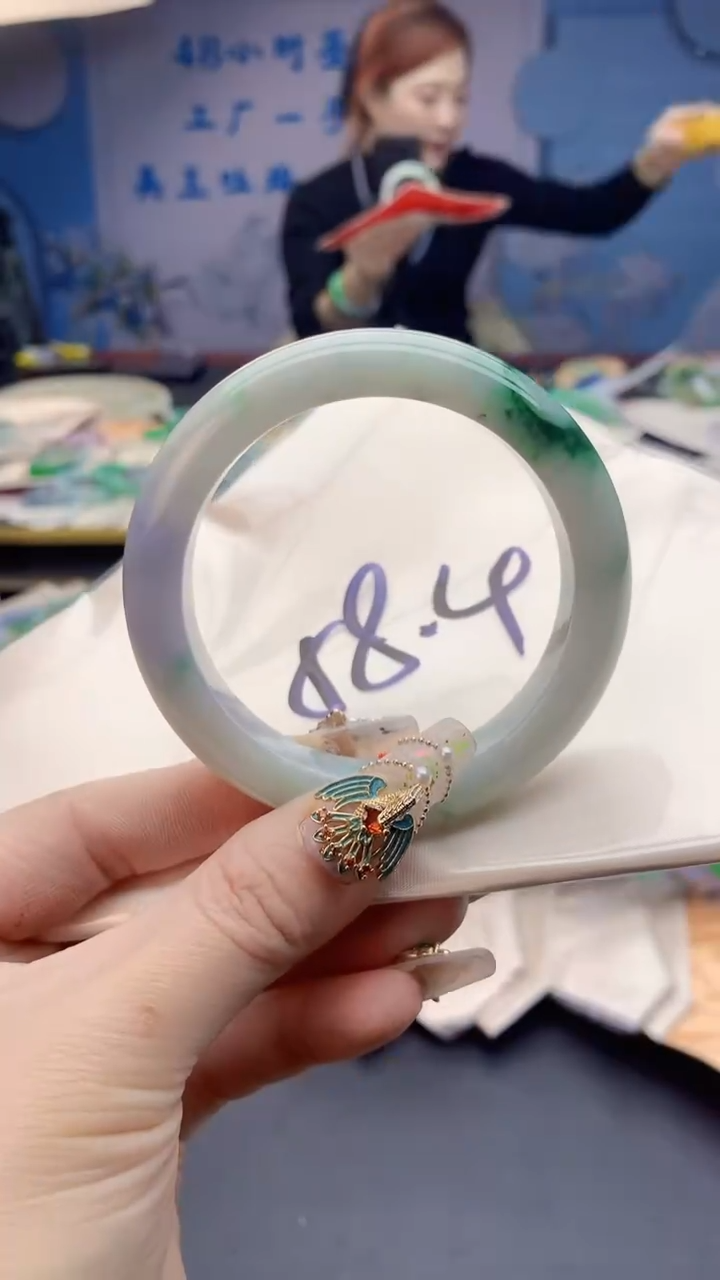 【闪购商品】翡翠手镯未镶嵌1001557667