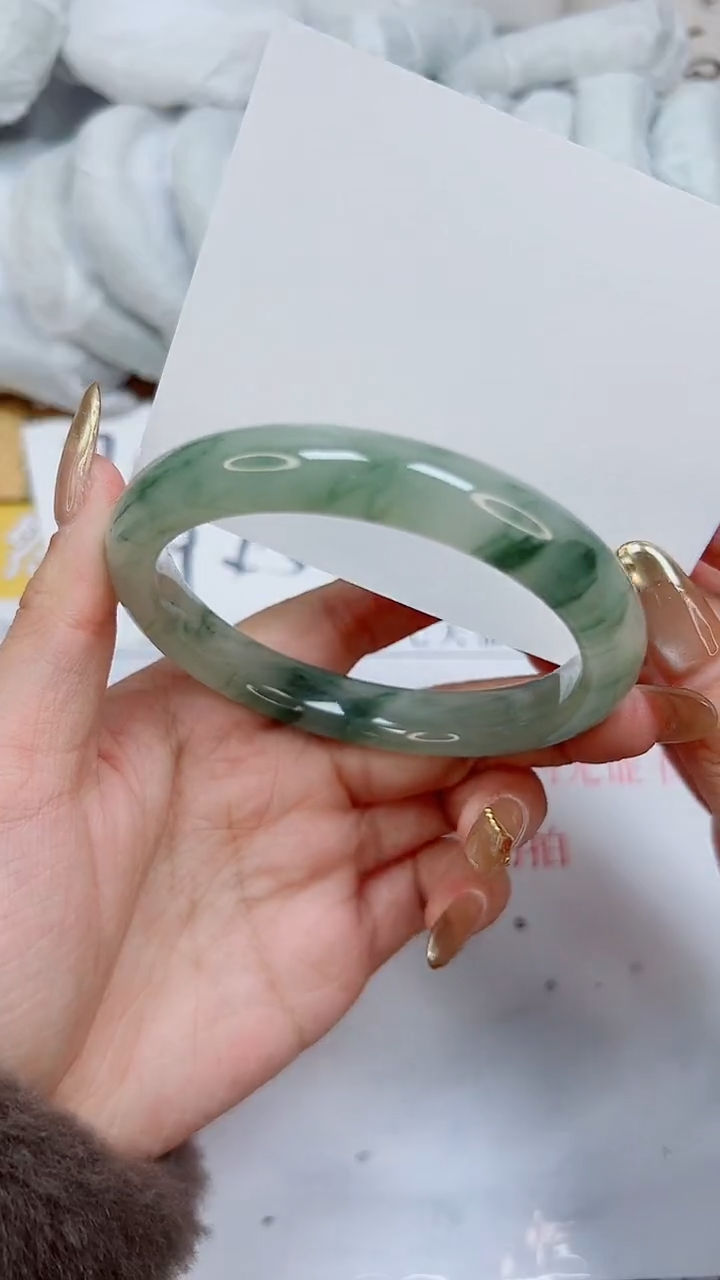 【闪购商品】石英质玉手镯未镶嵌K140-61.4