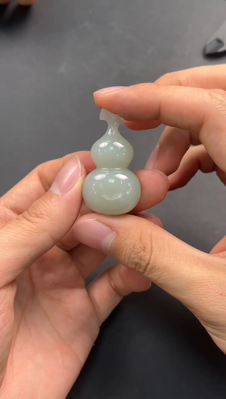 未镶嵌手串和田玉且末高青白葫芦吊坠微色差