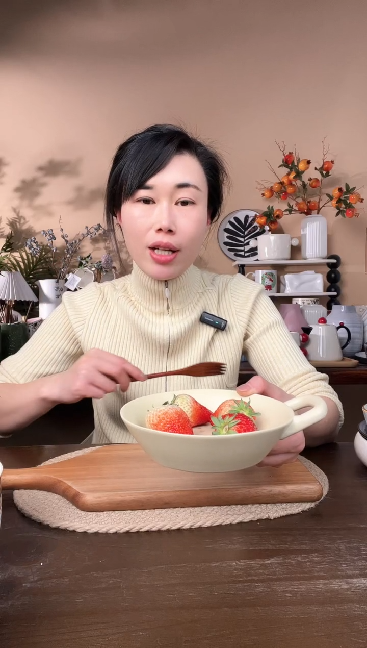 【闪购商品】瓷片6.3英寸哑光单耳碗微瑕