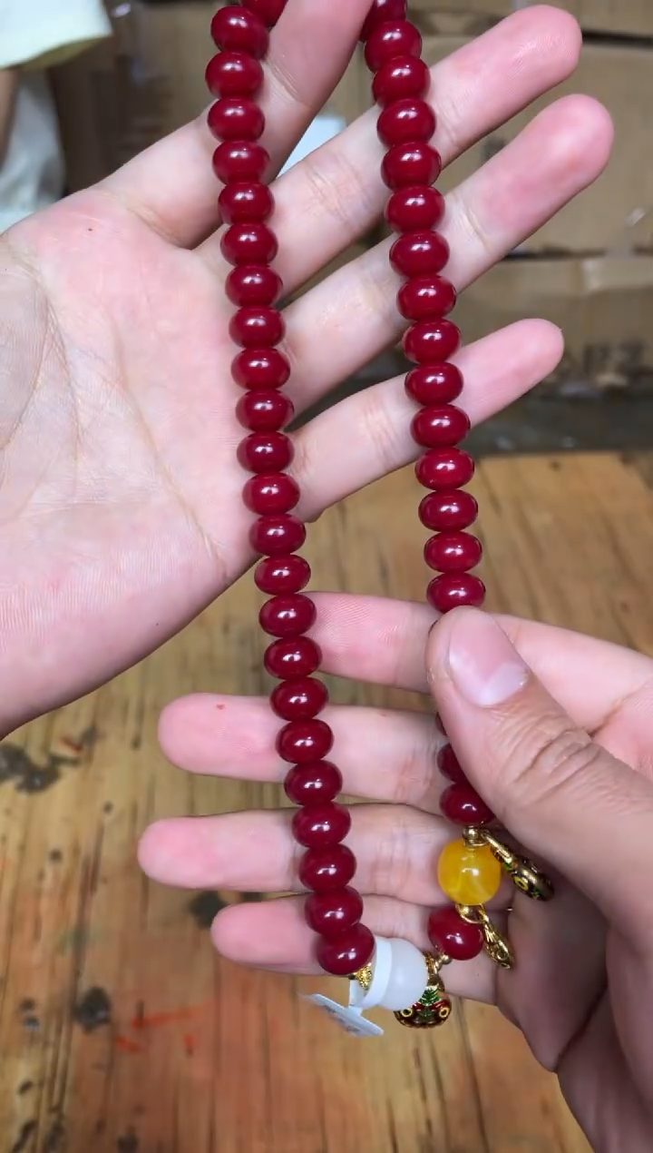 木质非金属捧月文创福利闪购商品无礼盒