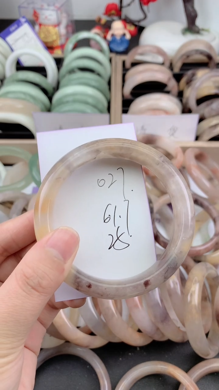 未镶嵌手镯石英质玉027
