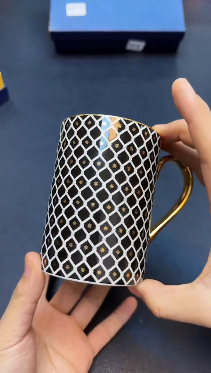 【闪购商品】瓷片全新正品一件不留@@H1778