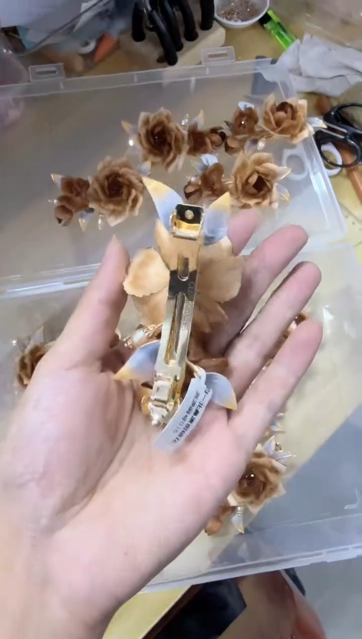 合金无550 非遗绒花 弹簧夹