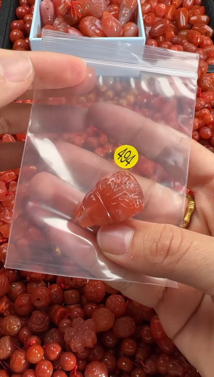 【闪购商品】南红玛瑙颈饰未镶嵌1