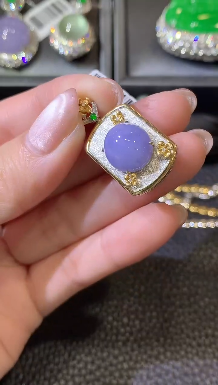 【闪购商品】翡翠吊坠(不含链)18K金镶嵌C34翡翠