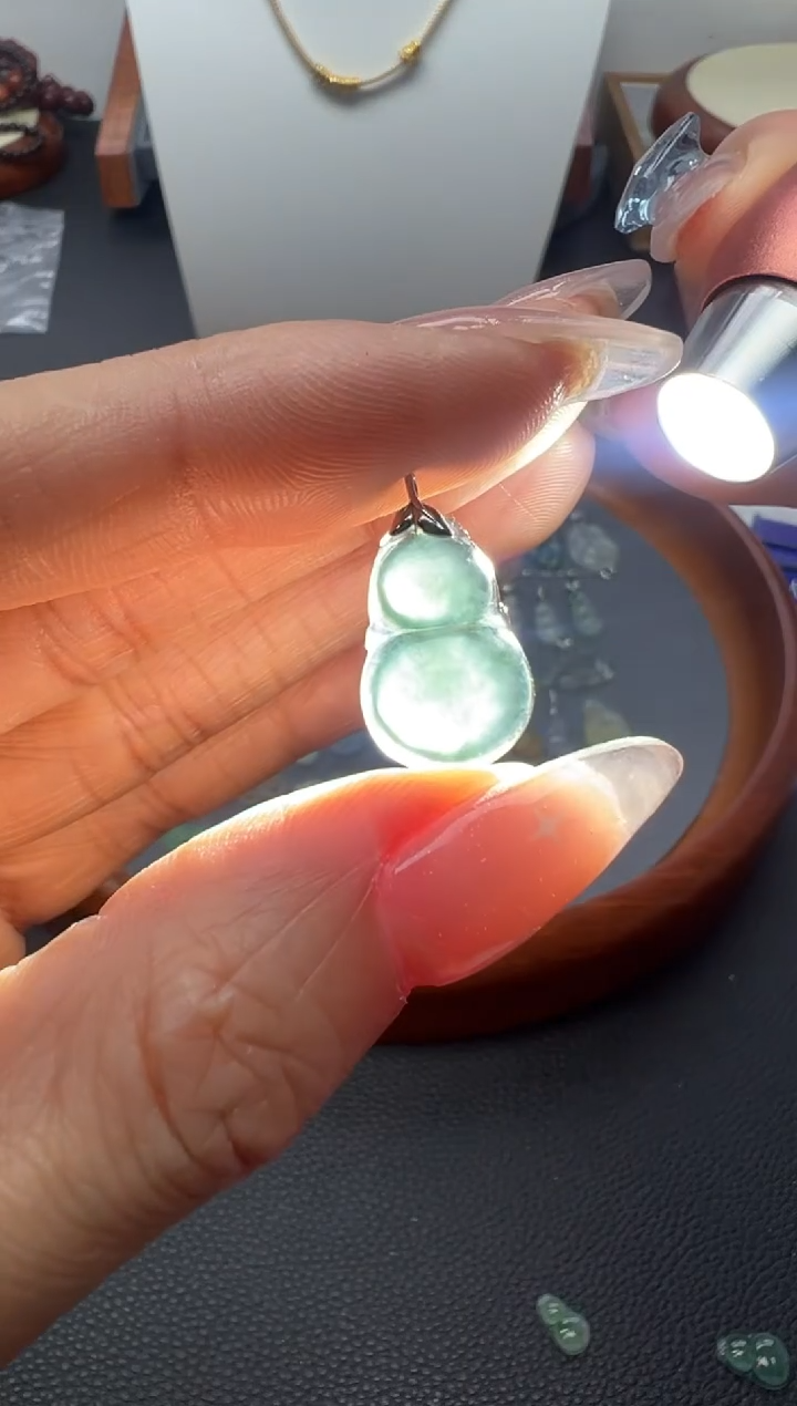 颈饰18K金镶嵌翡翠（14号）纯天然A货缅甸翡翠 