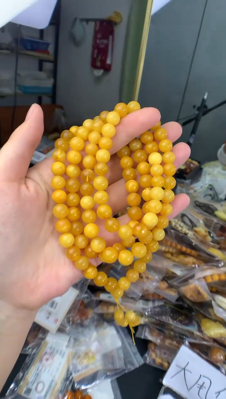 蜜蜡未镶嵌珠宝奇石1