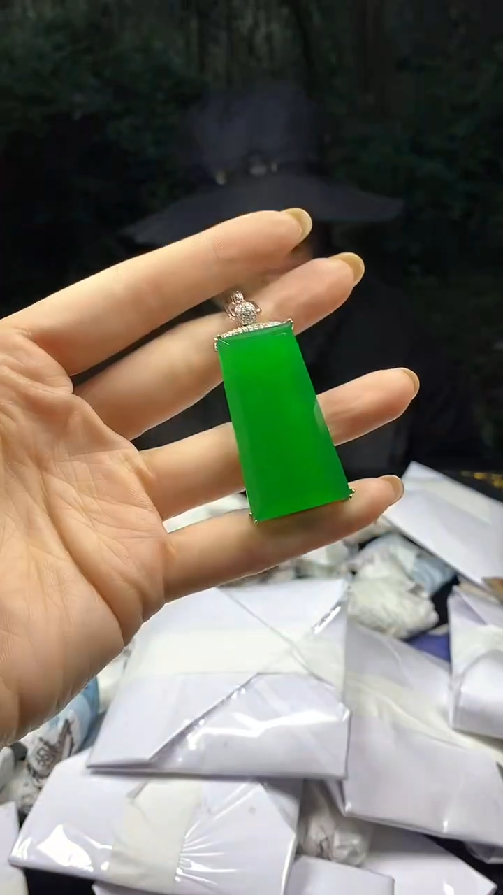 满色吊坠 所见即所得！！