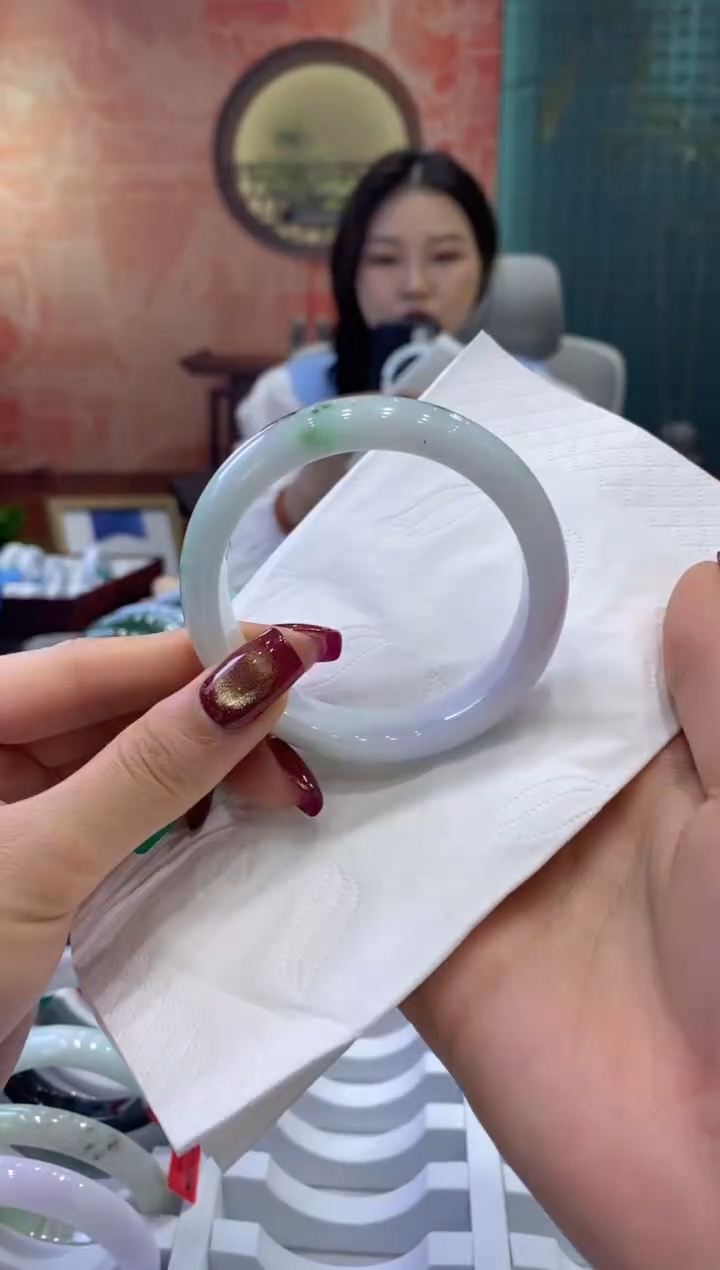 【闪购商品】翡翠手镯未镶嵌多人02101