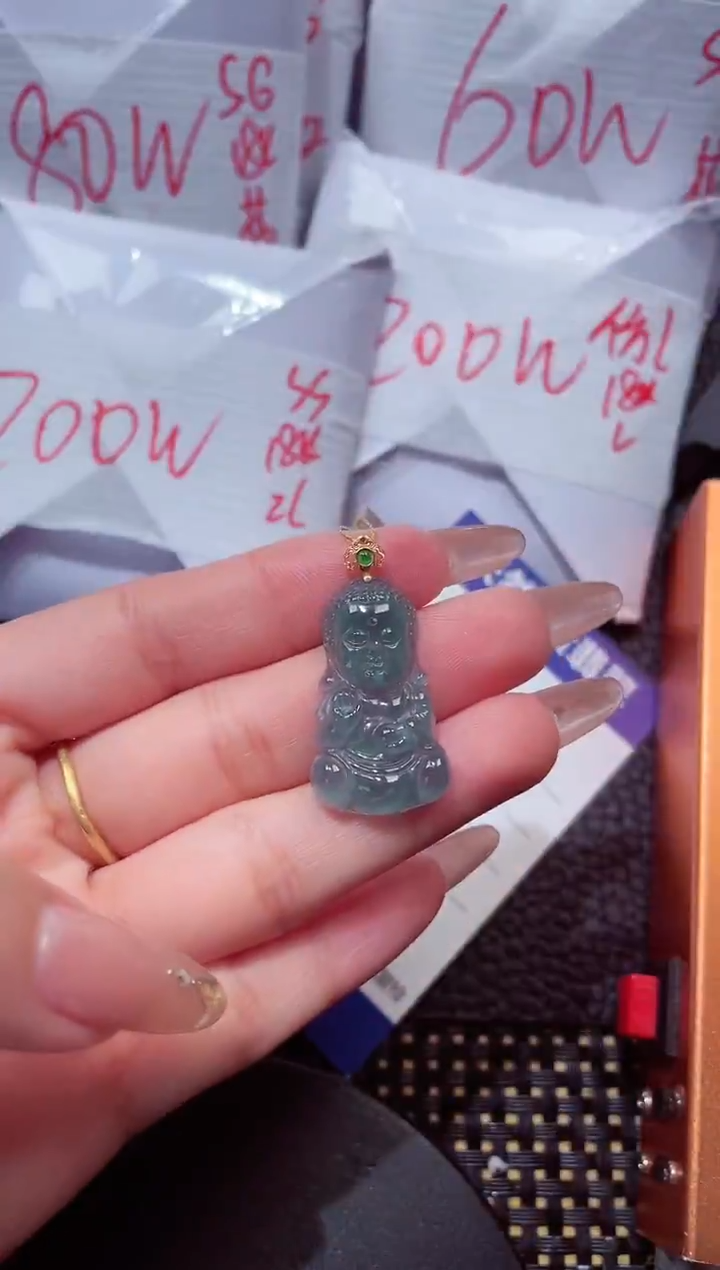 颈饰18K金镶嵌翡翠77