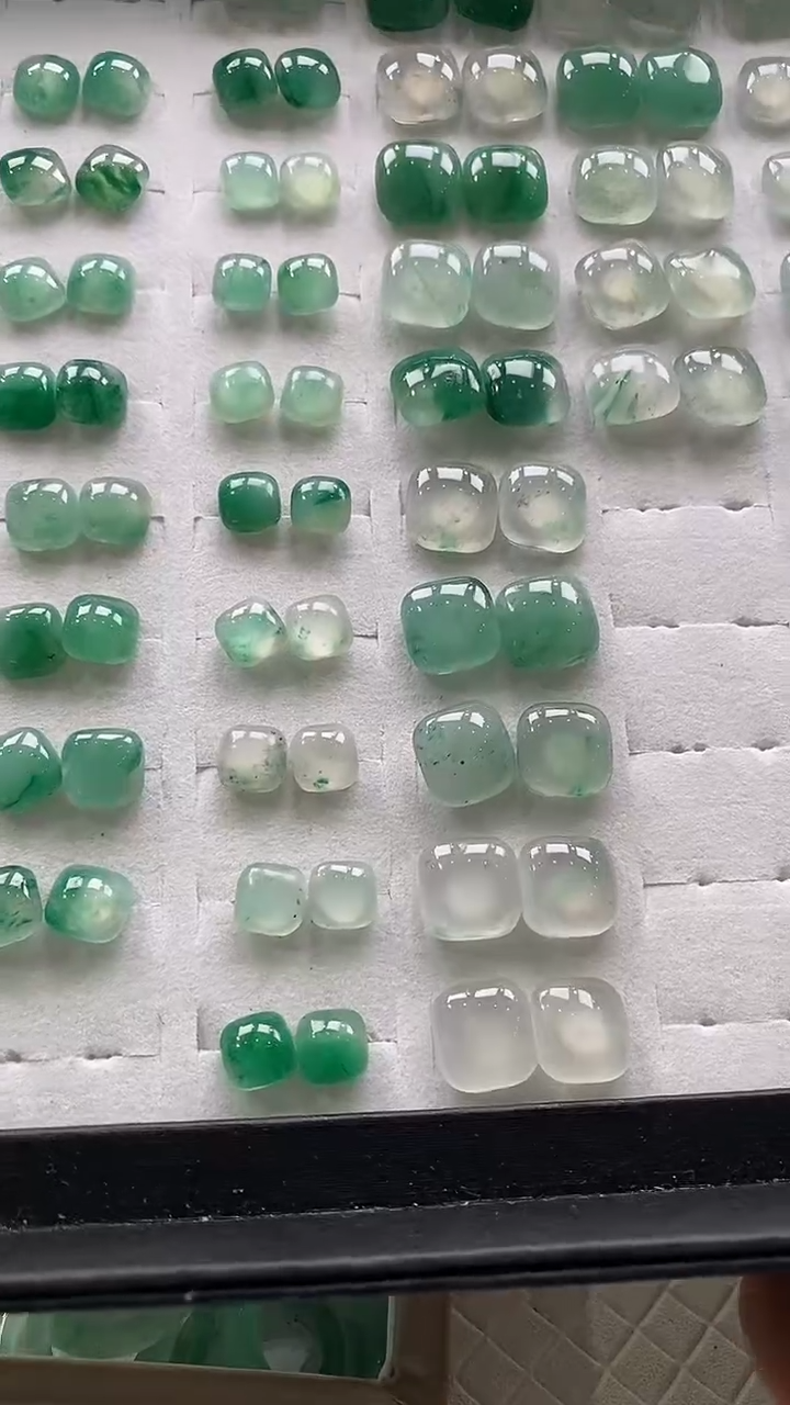 未镶嵌石英质玉（非洲翠）耳钉方糖耳钉