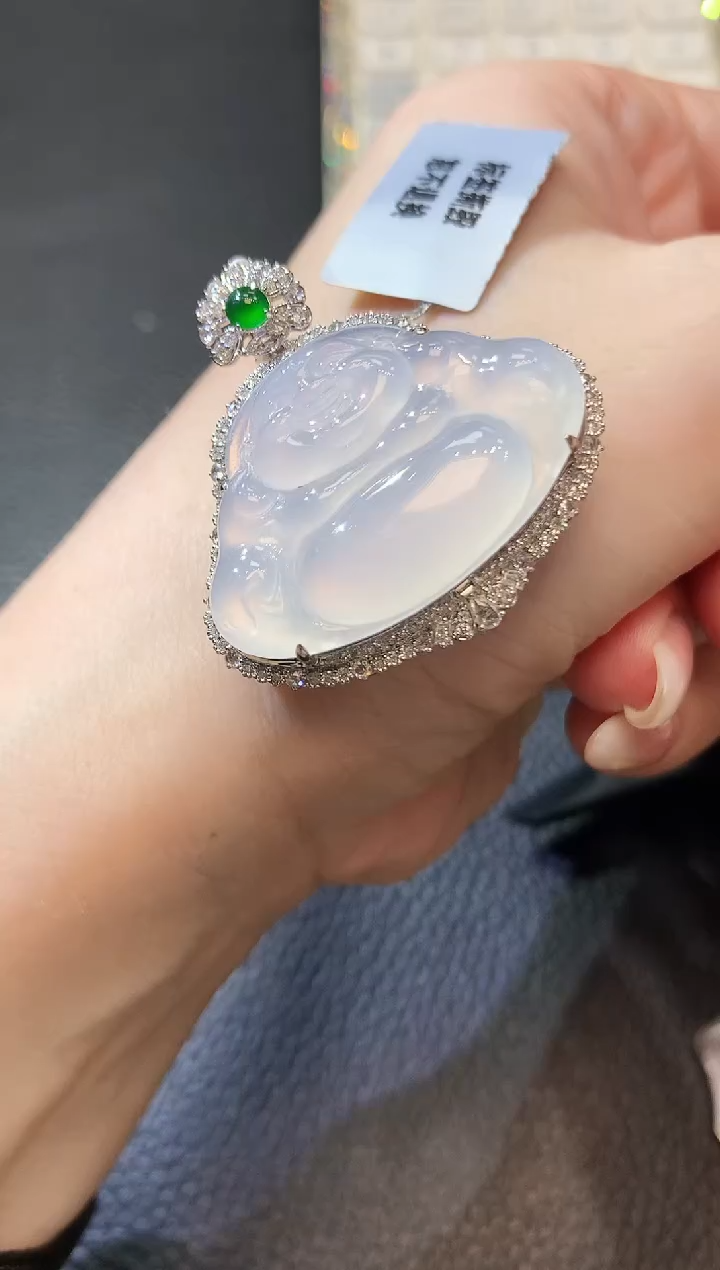 翡翠18K金镶嵌吊坠(不含链)W11 