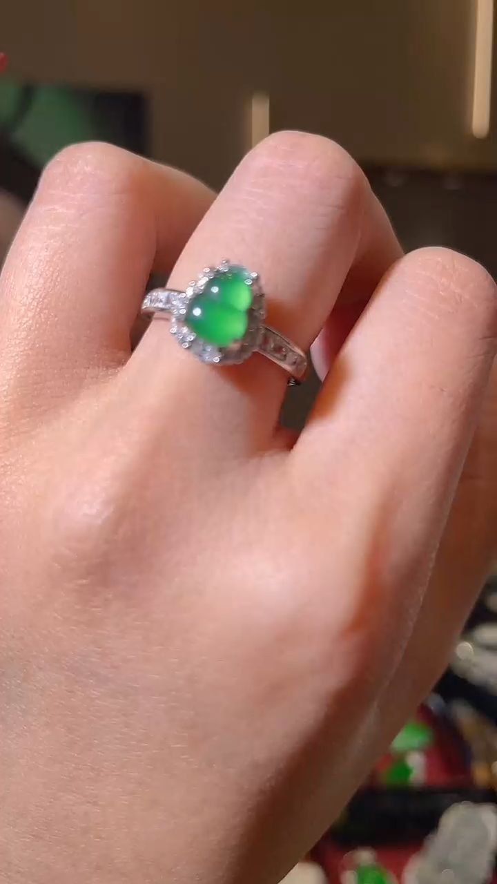 【闪购商品】翡翠戒指银S925镶嵌天然翡翠A货