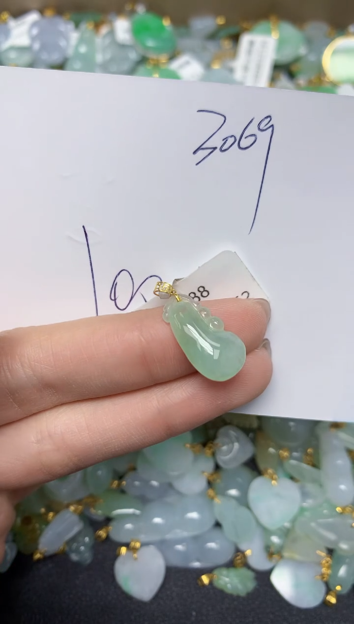 【闪购商品】翡翠颈饰18K金镶嵌天然翡翠A货