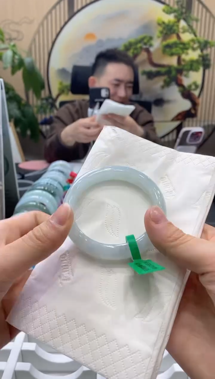 【闪购商品】翡翠手镯未镶嵌0000014857