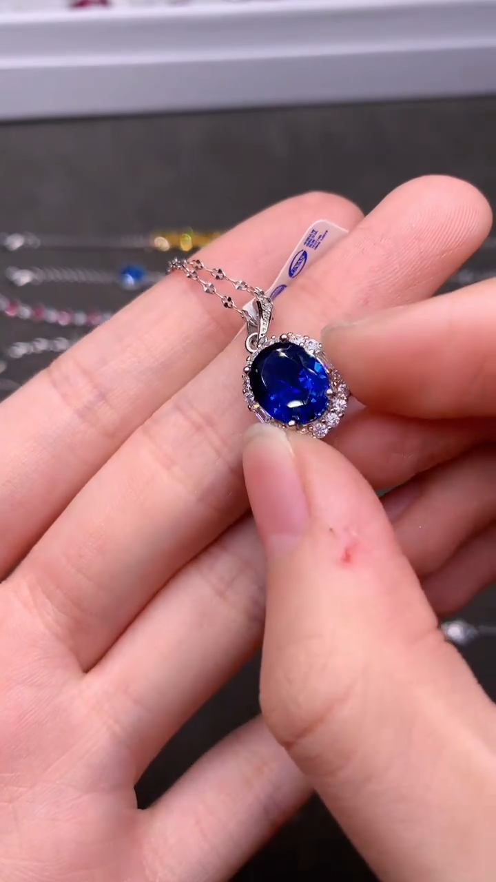 【闪购商品】蓝宝石颈饰银S925镶嵌·······