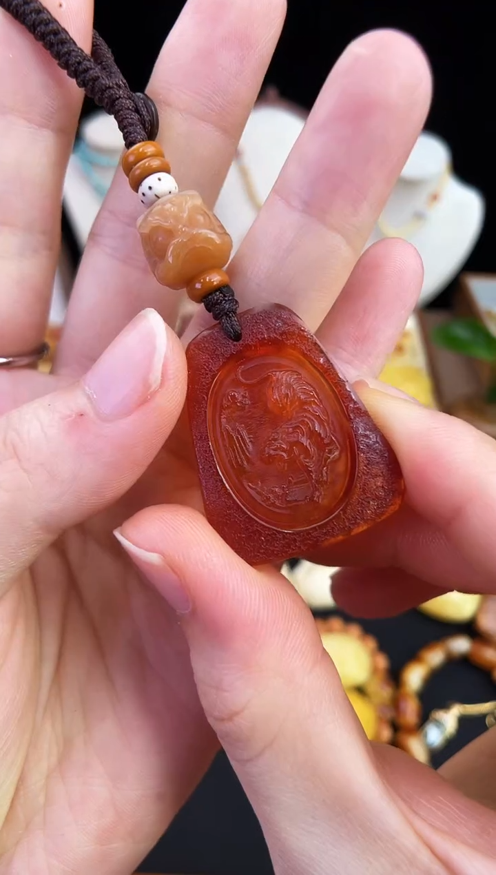 琥珀未镶嵌珠宝奇石柒月