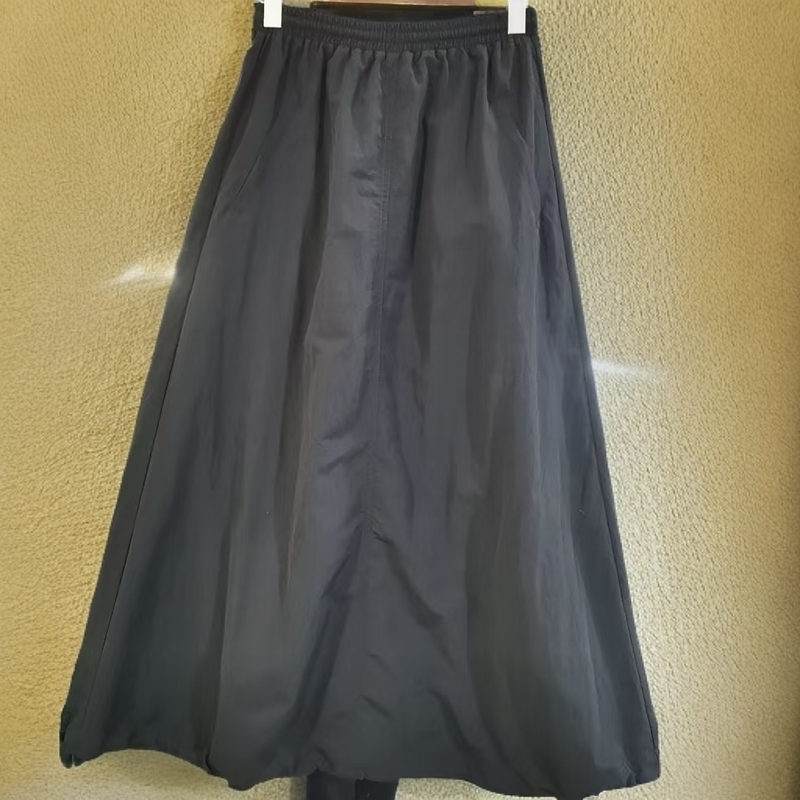 8563黑色休闲大摆裙