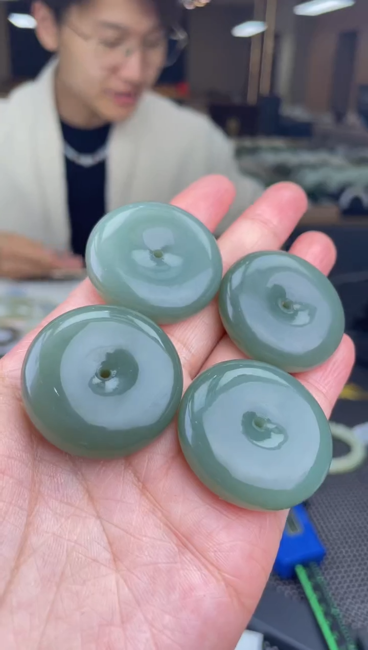 【闪购商品】定制和田玉天然和田玉多样性发其一