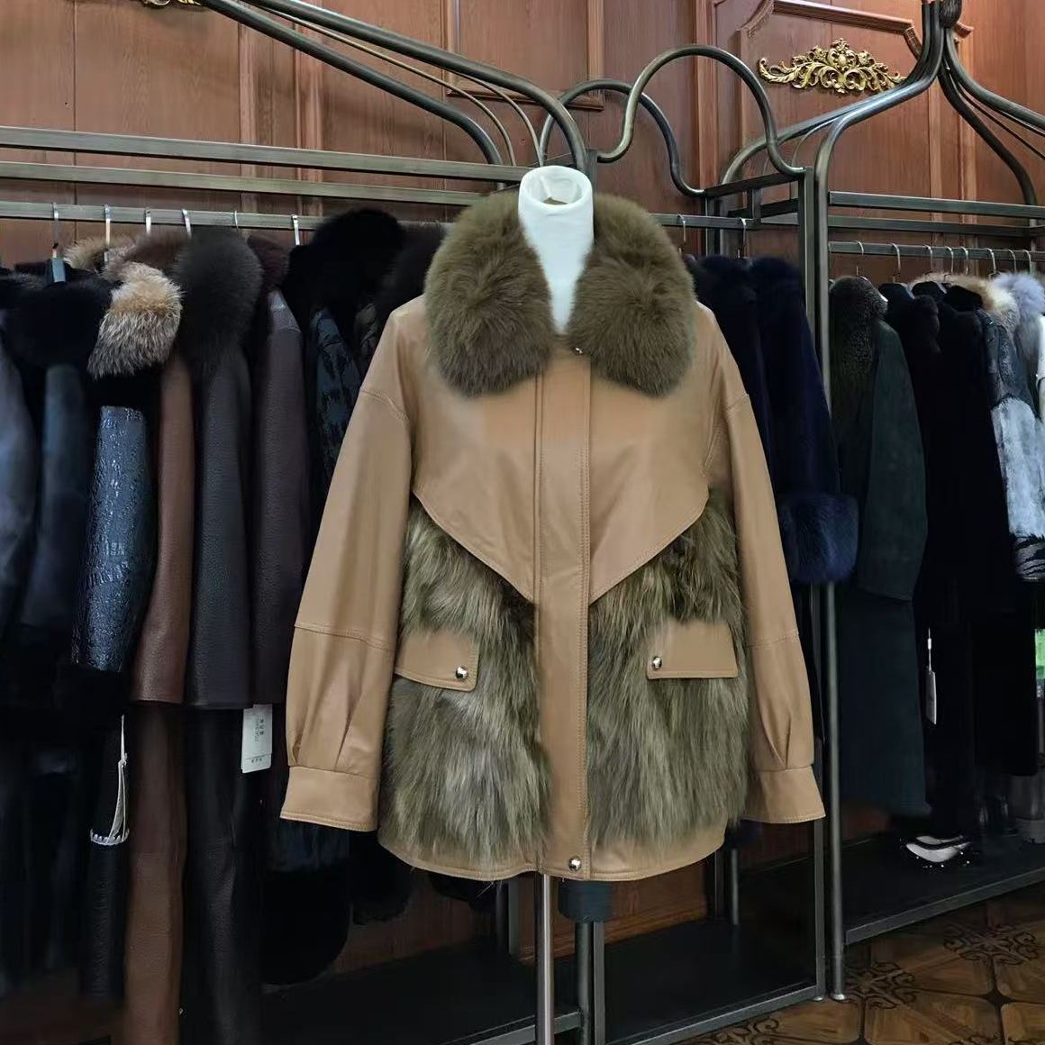 6162女款高端时尚外套短款